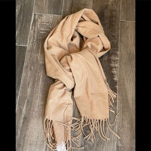 Liz Claiborne tan scarf